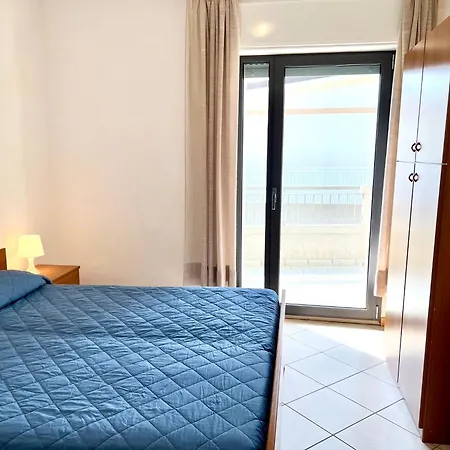 アパート Vacation Flat In A Prime Location リニャーノ・サッビアドーロ